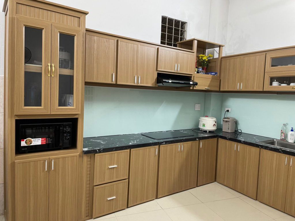 Tủ bếp nhựa Acrylic Bến Thành Đà Nẵng giá mét dài Tủ bếp nhựa Acrylic Bến Thành Đà Nẵng giá mét dài